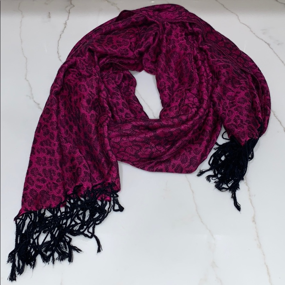 Pink/Purple & Black Leopard Scarf 🧣